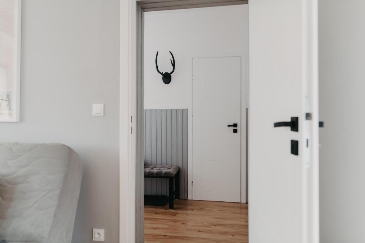 Jeleni Zakatek - Apartament W Stolicy Karkonoszy 옐레니아구라 외부 사진