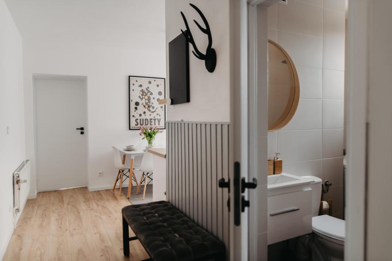 Jeleni Zakatek - Apartament W Stolicy Karkonoszy 옐레니아구라 외부 사진